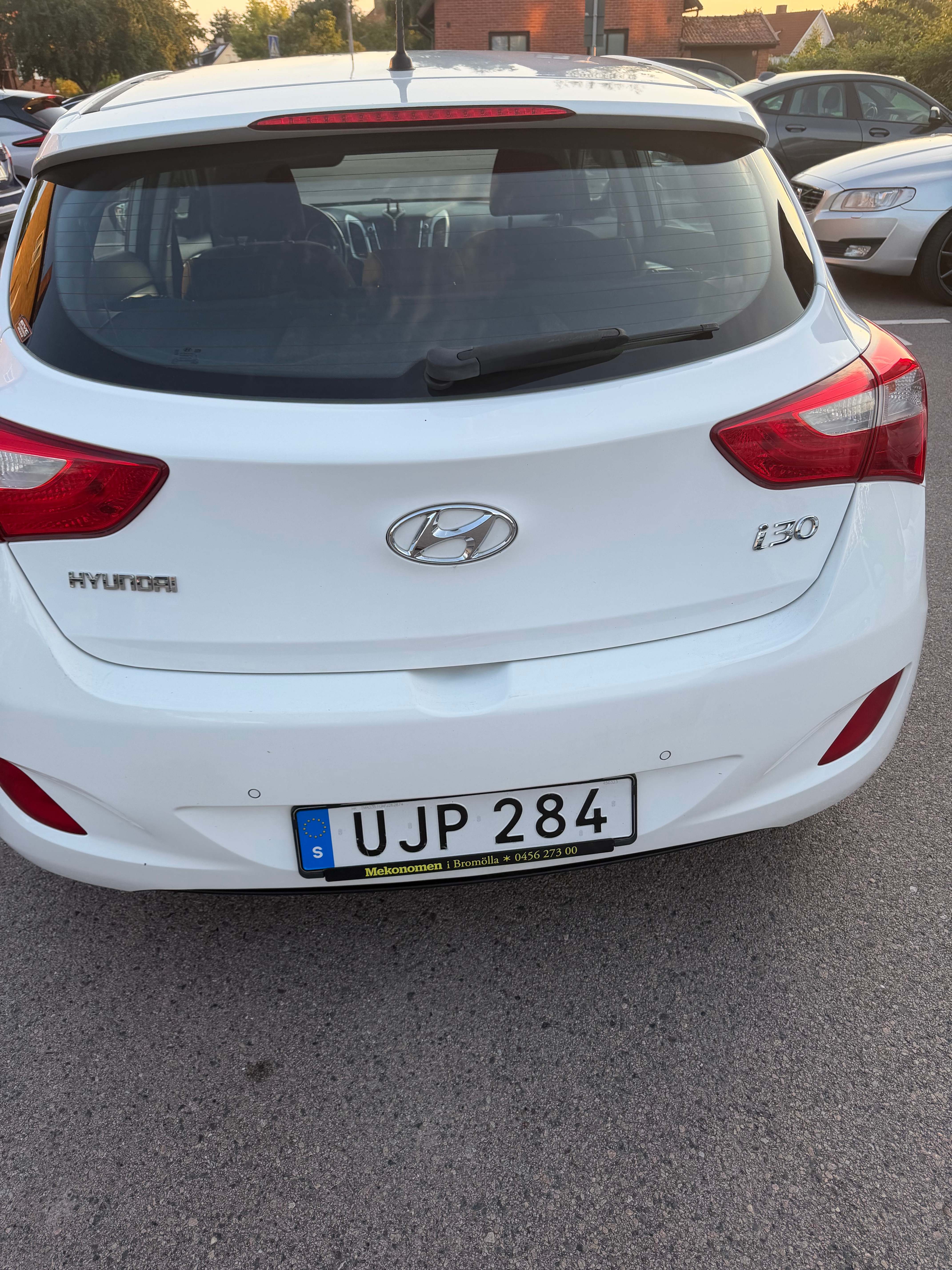 Hyundai i30 5-dörrar 1.6 CRDi Manuell 2015, bild 4/7