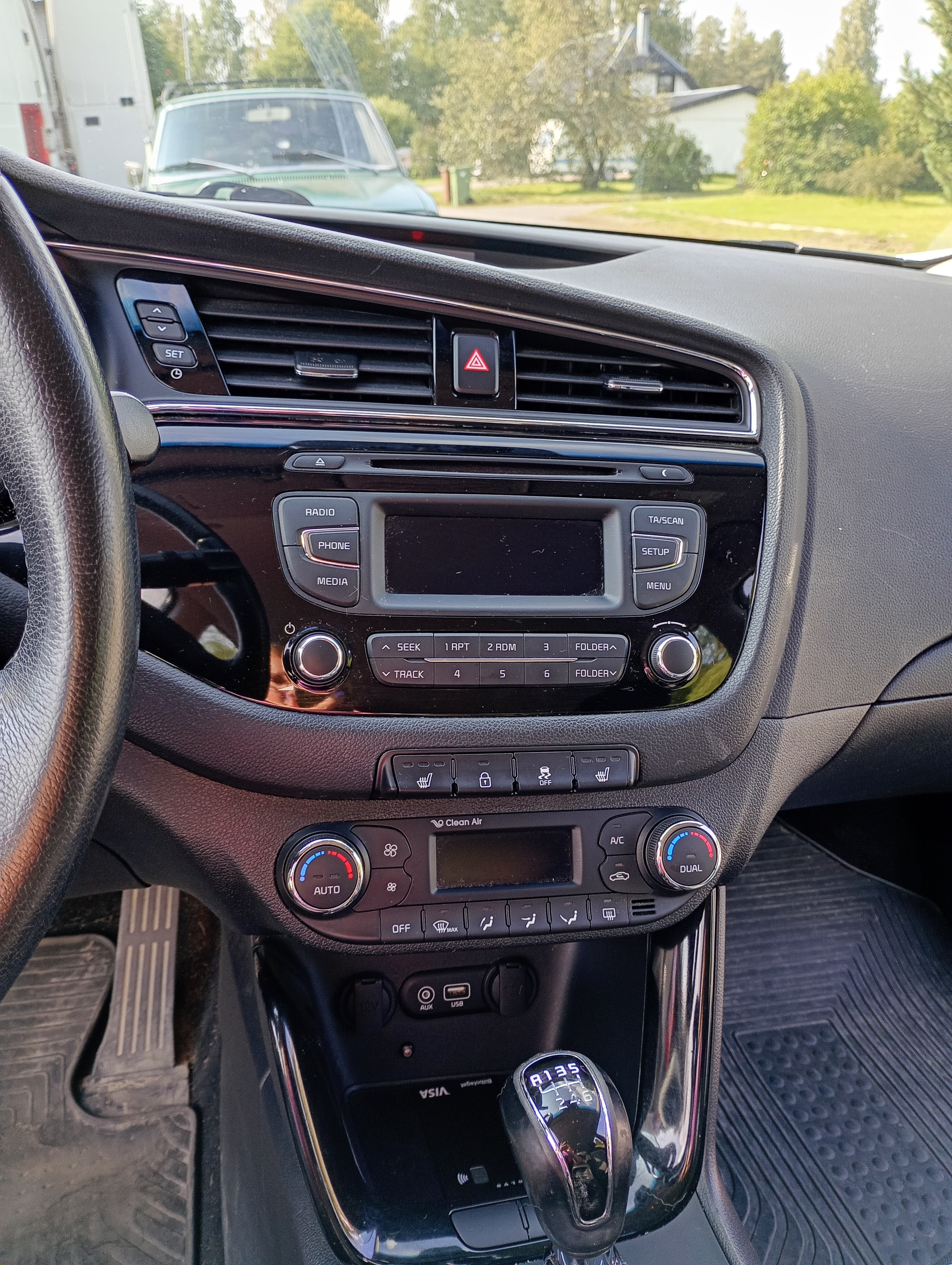 Kia Ceed 1.6 CRDi Manuell 2016, bild 5/7