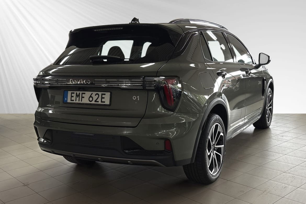 Lynk & Co 01 Core PHEV 2025, bild 4/17