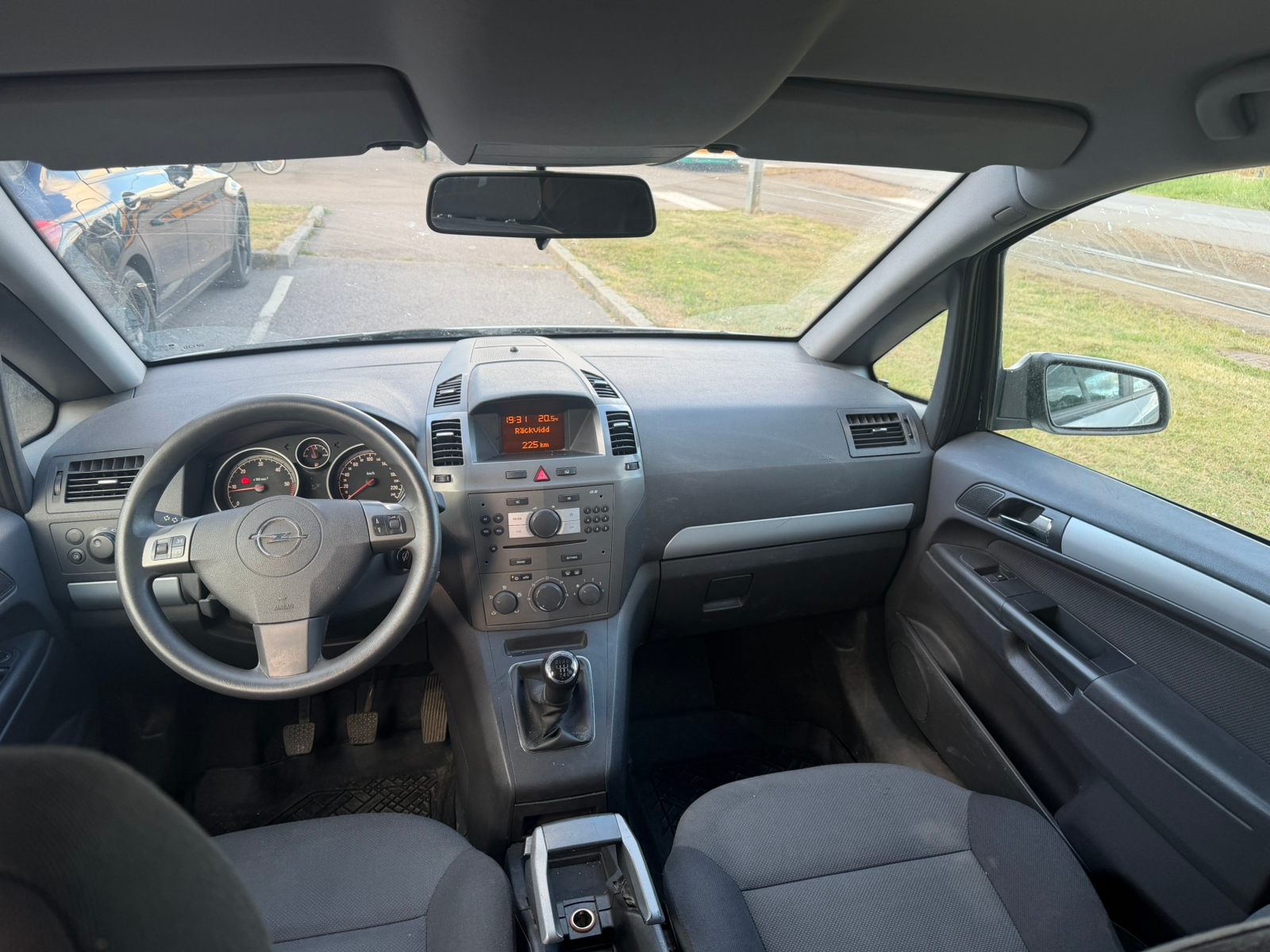 Opel Zafira 1.9 CDTI Manuell 2007, bild 6/8