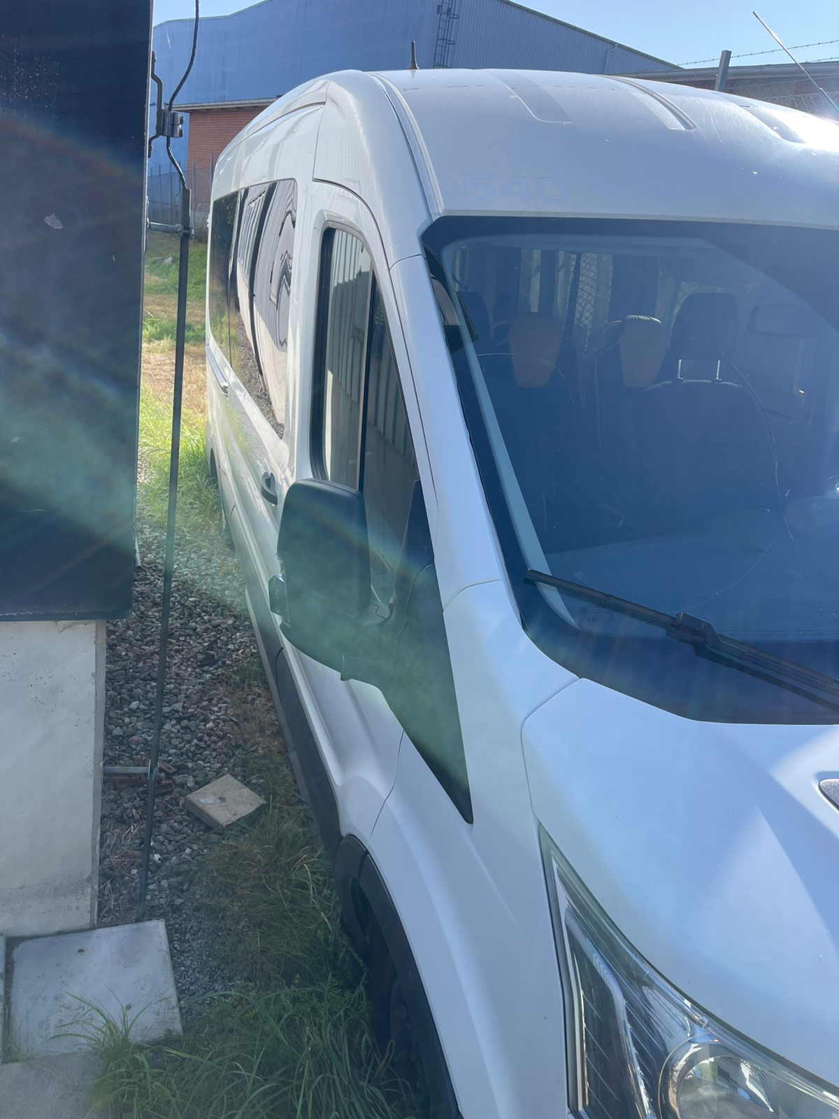 Ford Transit 350 Kombi 2.0 TDCi Manuell 2018, bild 2/6