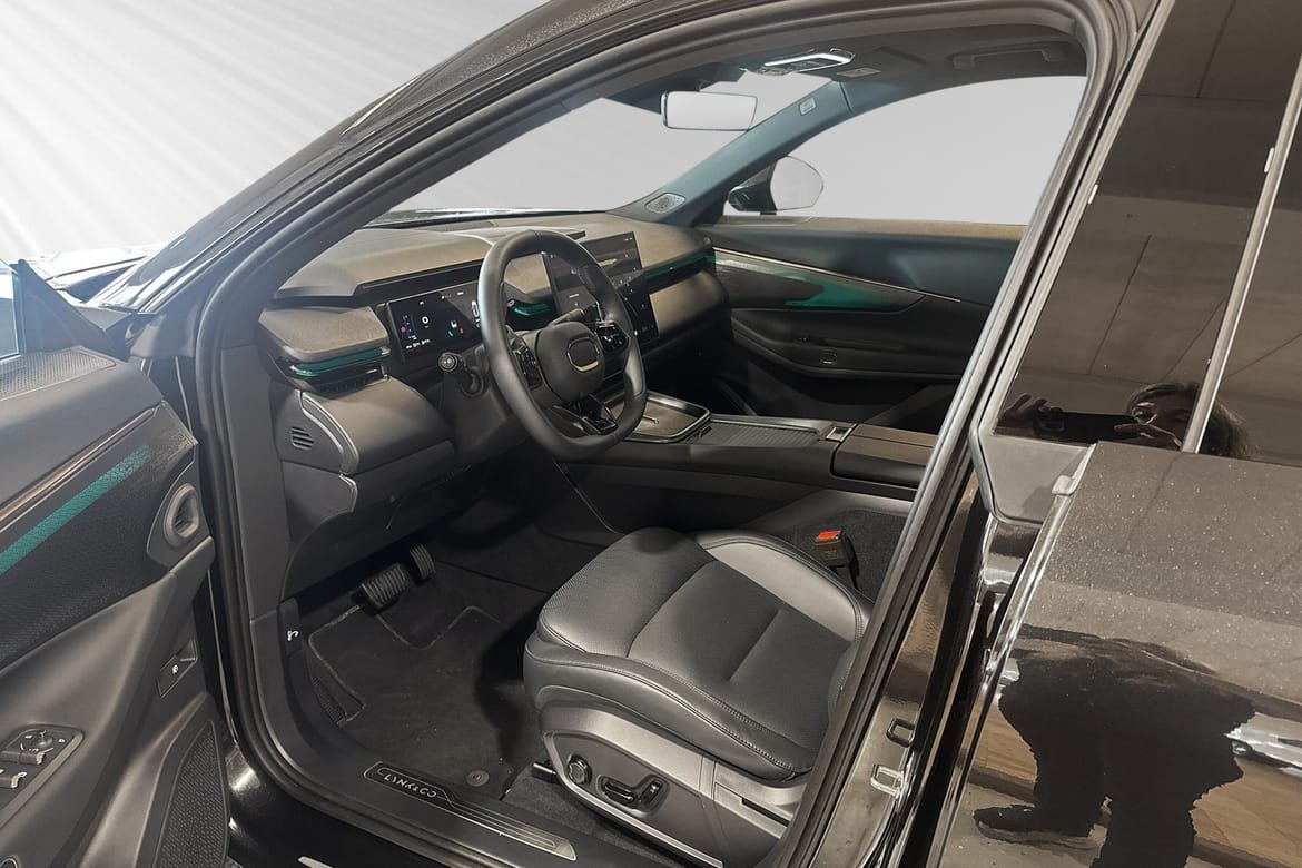 Lynk & Co 08 Core PHEV 2025, bild 6/27