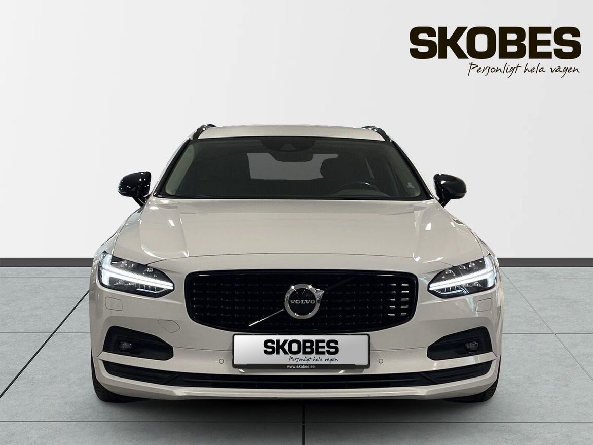 Volvo V90 B4 Diesel Momentum Advanced SE 2021, bild 3/27