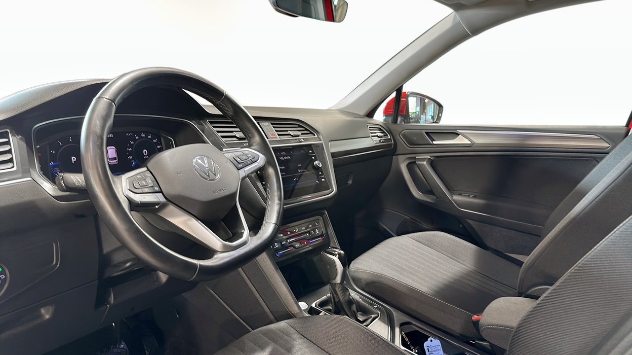 Volkswagen Tiguan Allspace 2024, photo 7/10