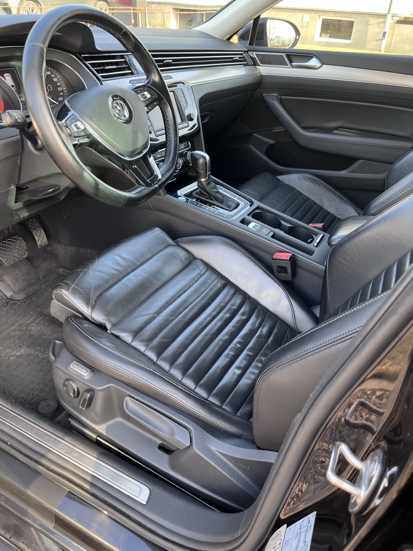 Volkswagen Passat 2015, bild 7/9