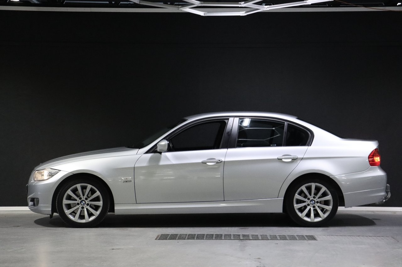 BMW 320 2010, bild 6/10