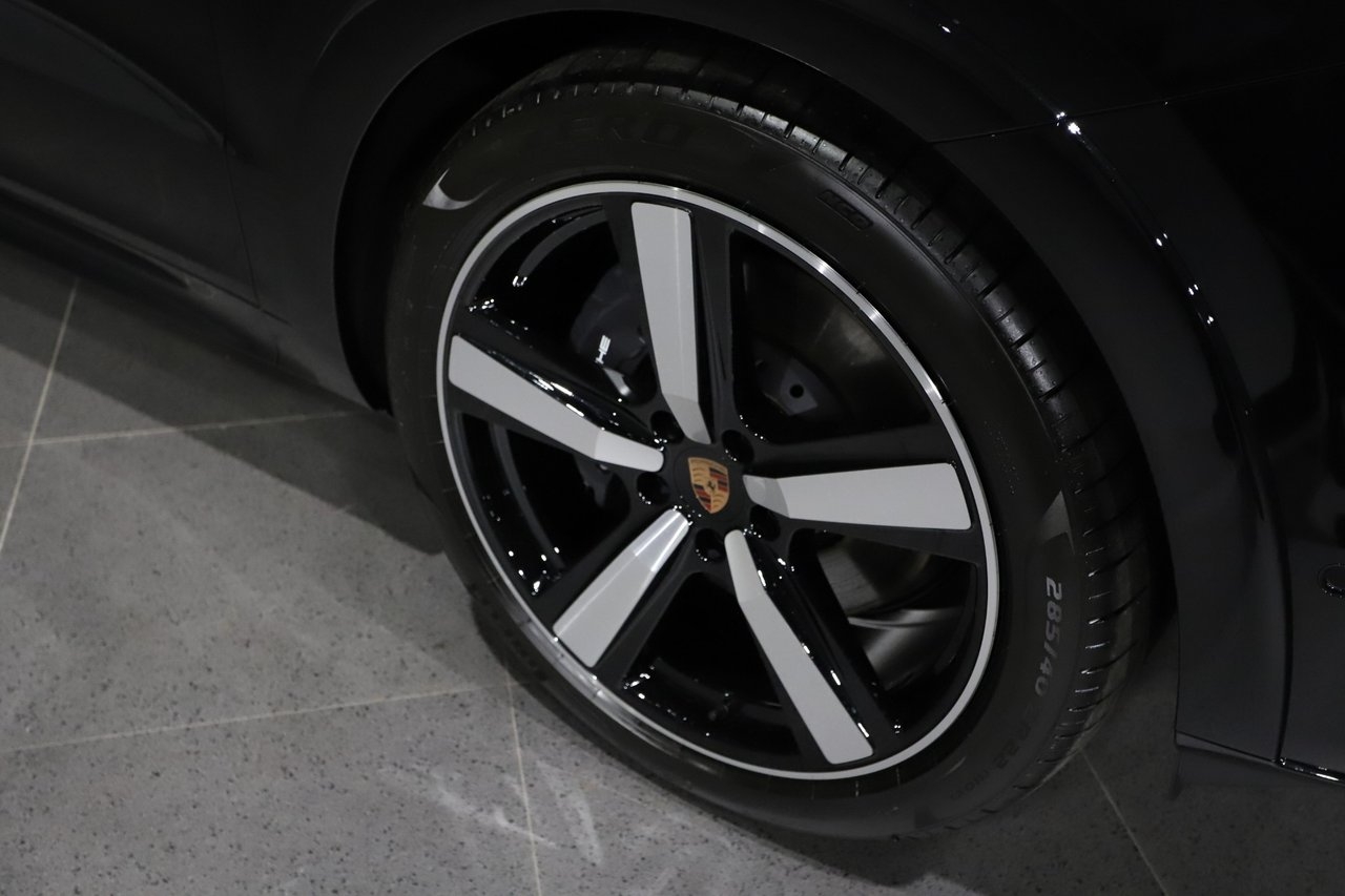 Porsche Cayenne E-Hybrid Black Edition 2026, bild 5/10