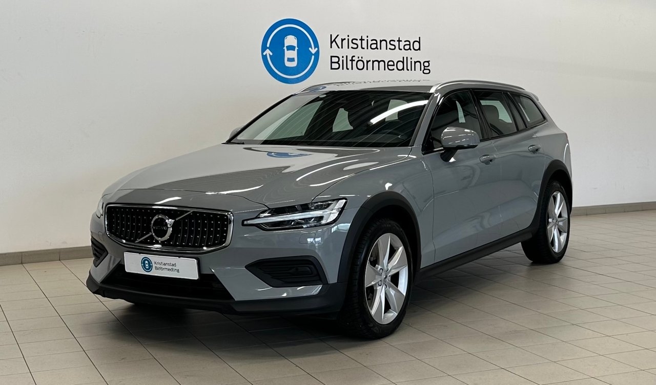 Volvo V60 Cross Country 2024, bild 2/10