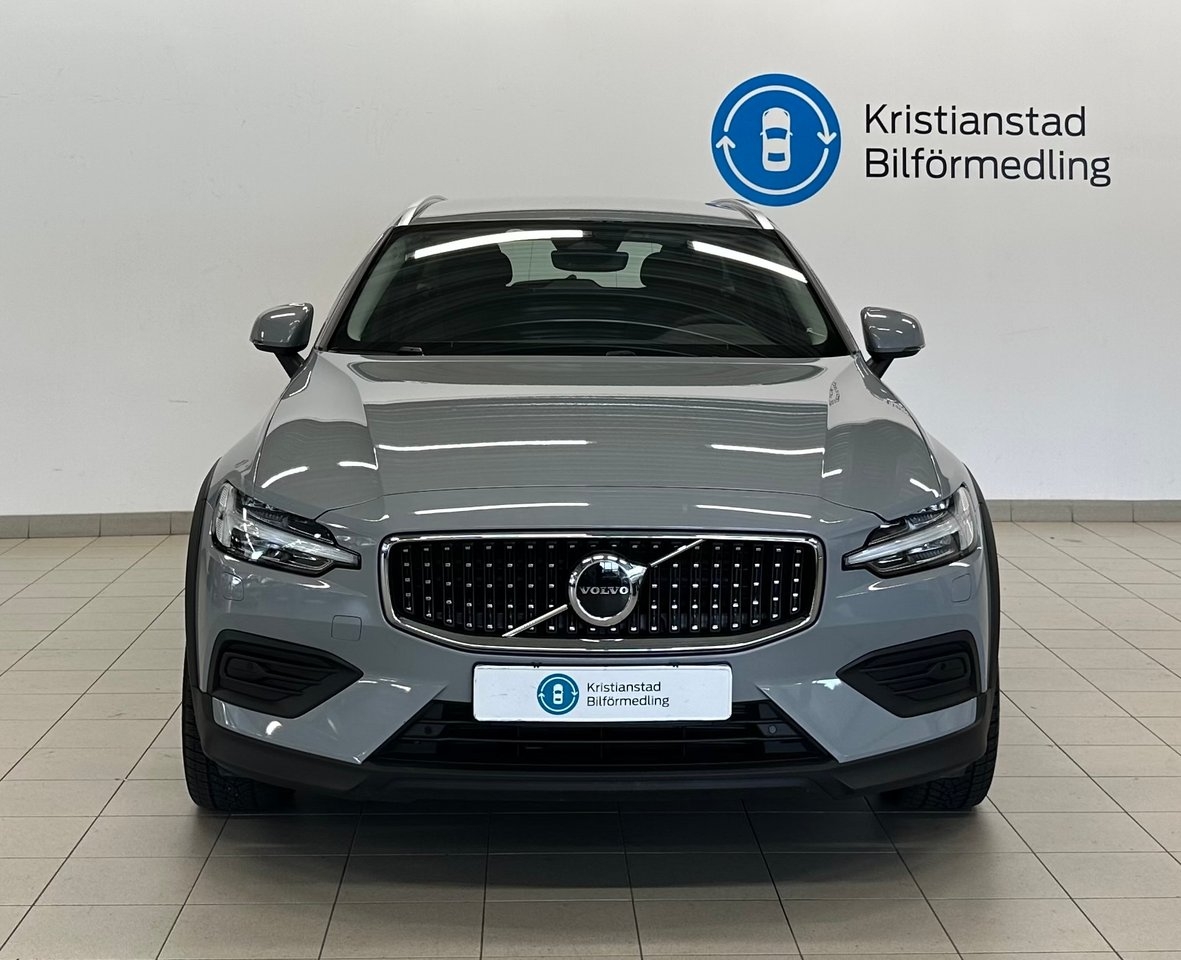 Volvo V60 Cross Country 2024, bild 6/10