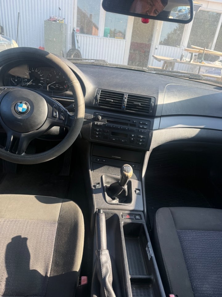 BMW 320 i Touring Euro 3 2004, kuva 7/7
