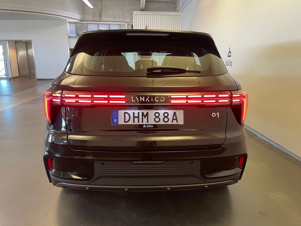 Lynk & Co 01 Core PHEV 2026, bild 4/10