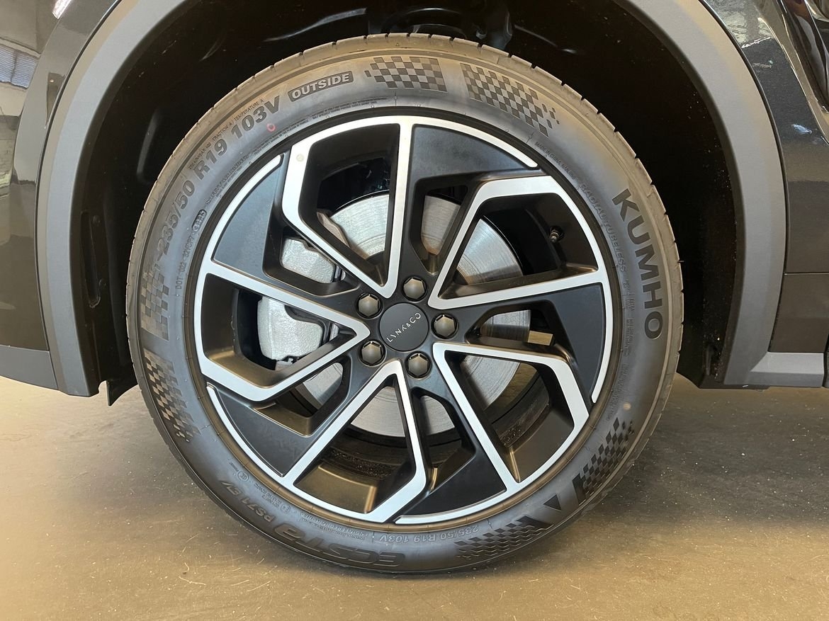 Lynk & Co 01 Core PHEV 2026, bild 6/10