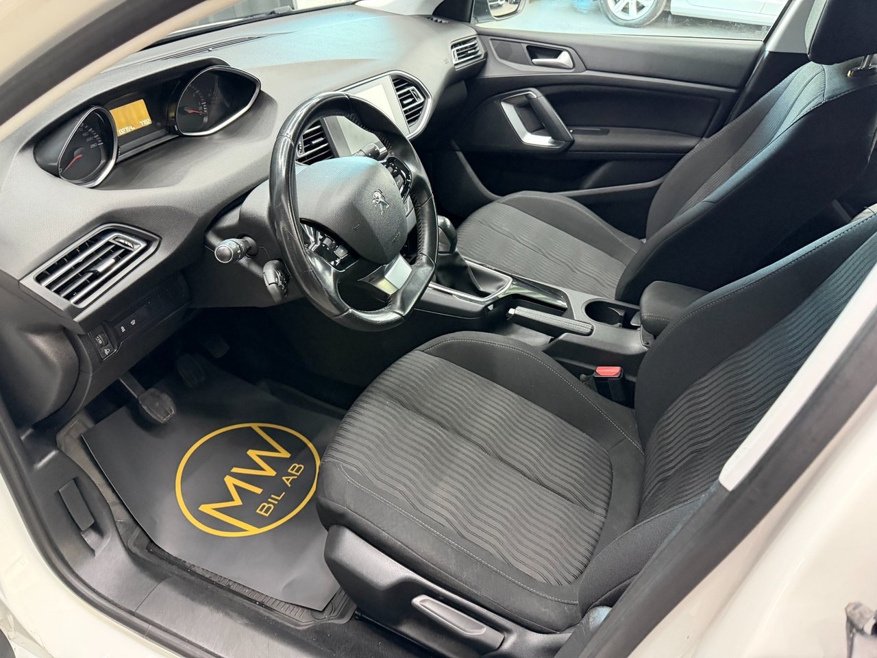 Peugeot 308 2014, bild 5/10