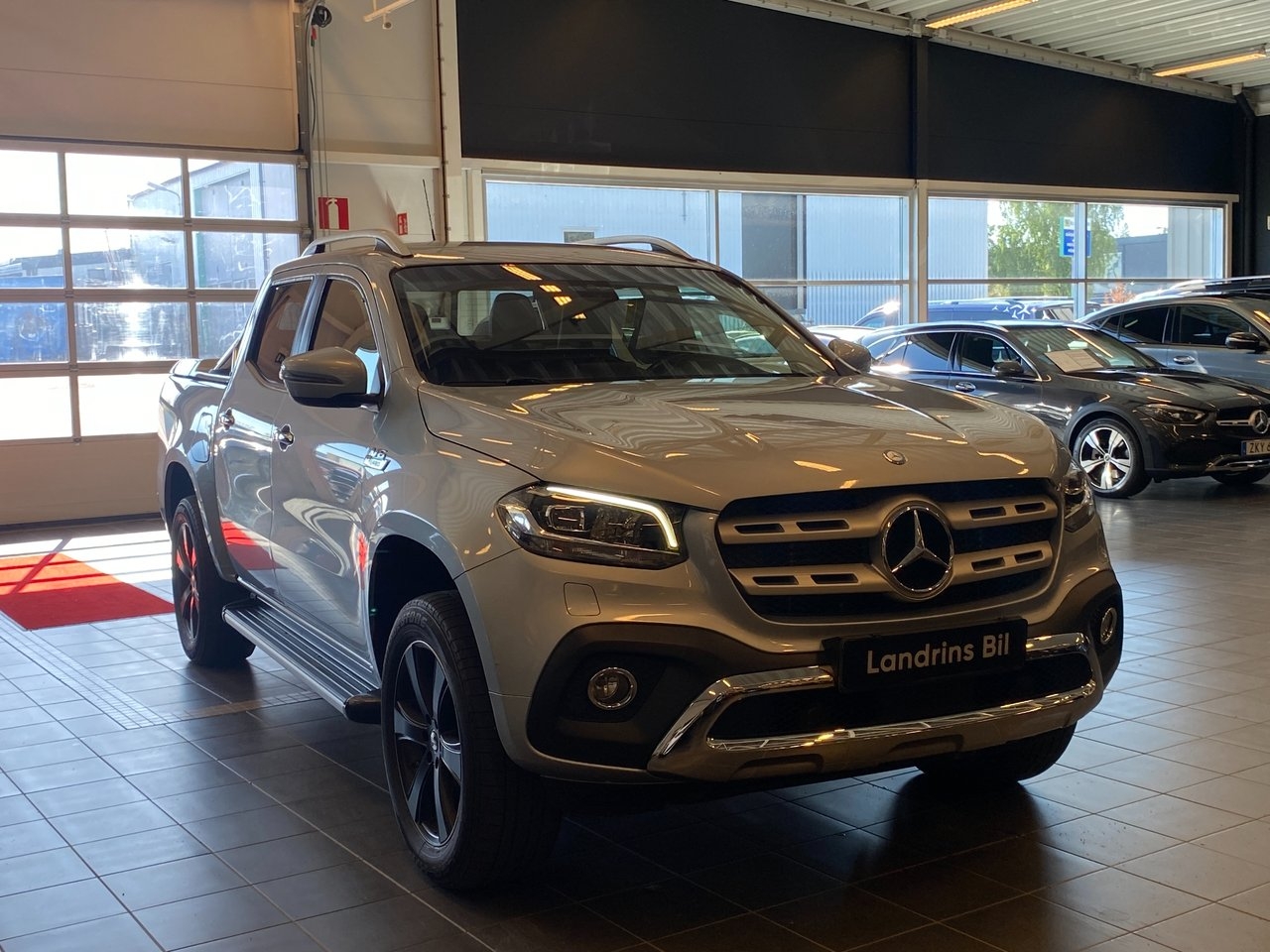 Mercedes-Benz X 2019, photo 3/10