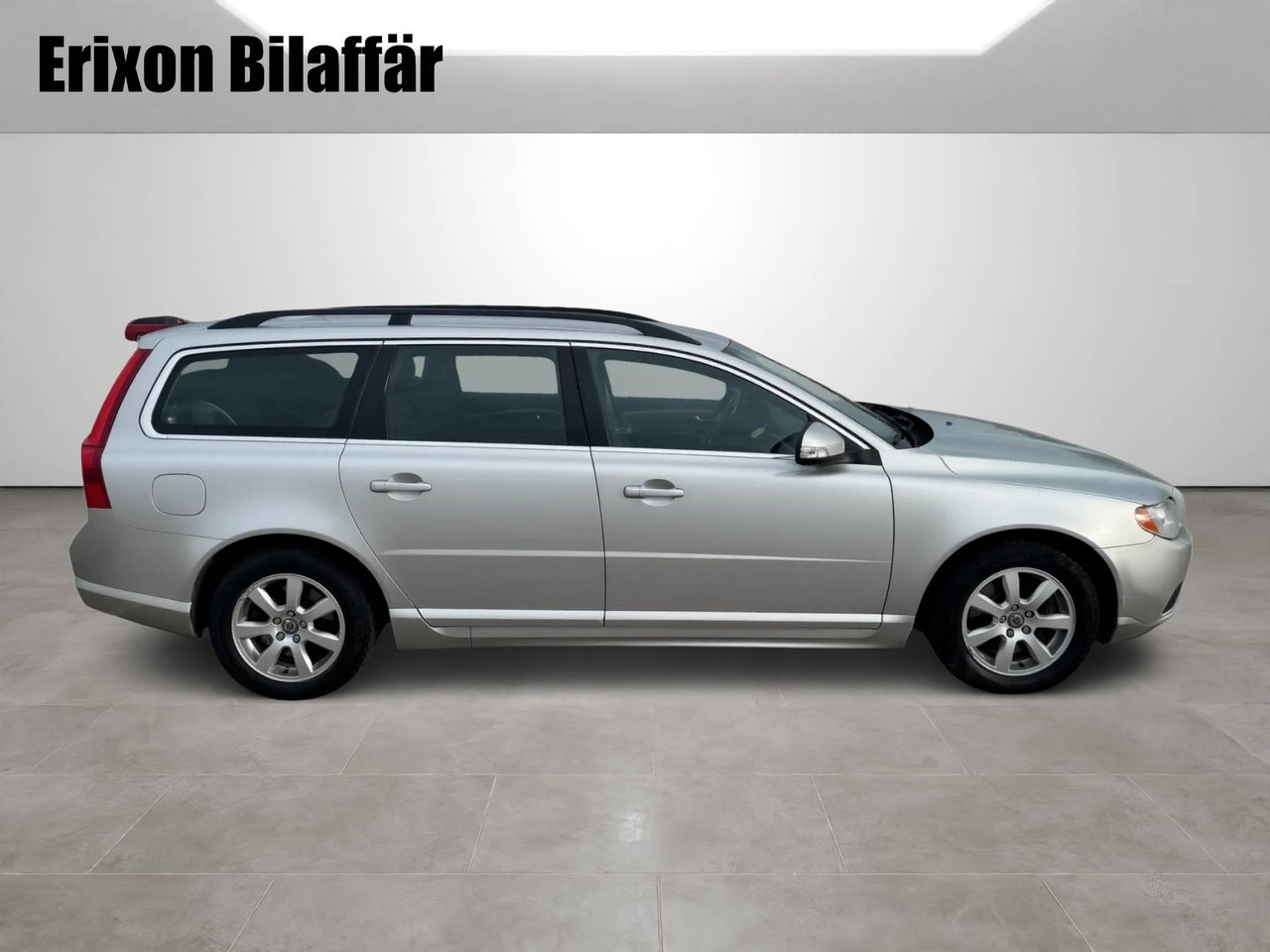 Volvo V70 2.5FT Momentum Euro 4, 231hk 2010, bild 4/10
