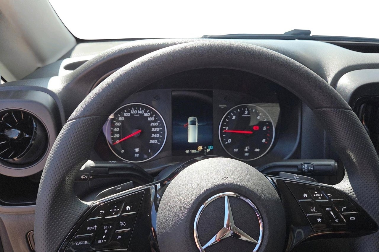 Mercedes-Benz Vito 2027, bild 5/10