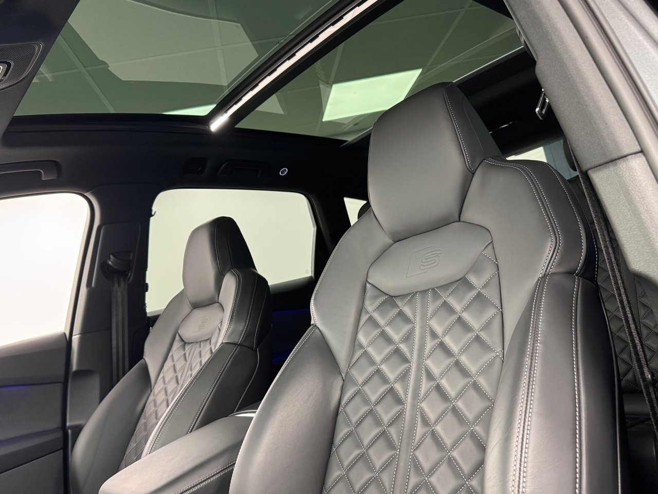 Audi Q7 50TDi Q 286HK 7-sits S-LINE 2025, bild 6/10
