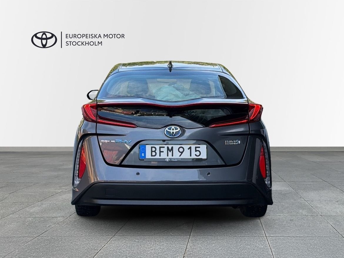 Toyota Prius 1,8 PLUG-IN EXECUTIVE 2018, bild 4/13