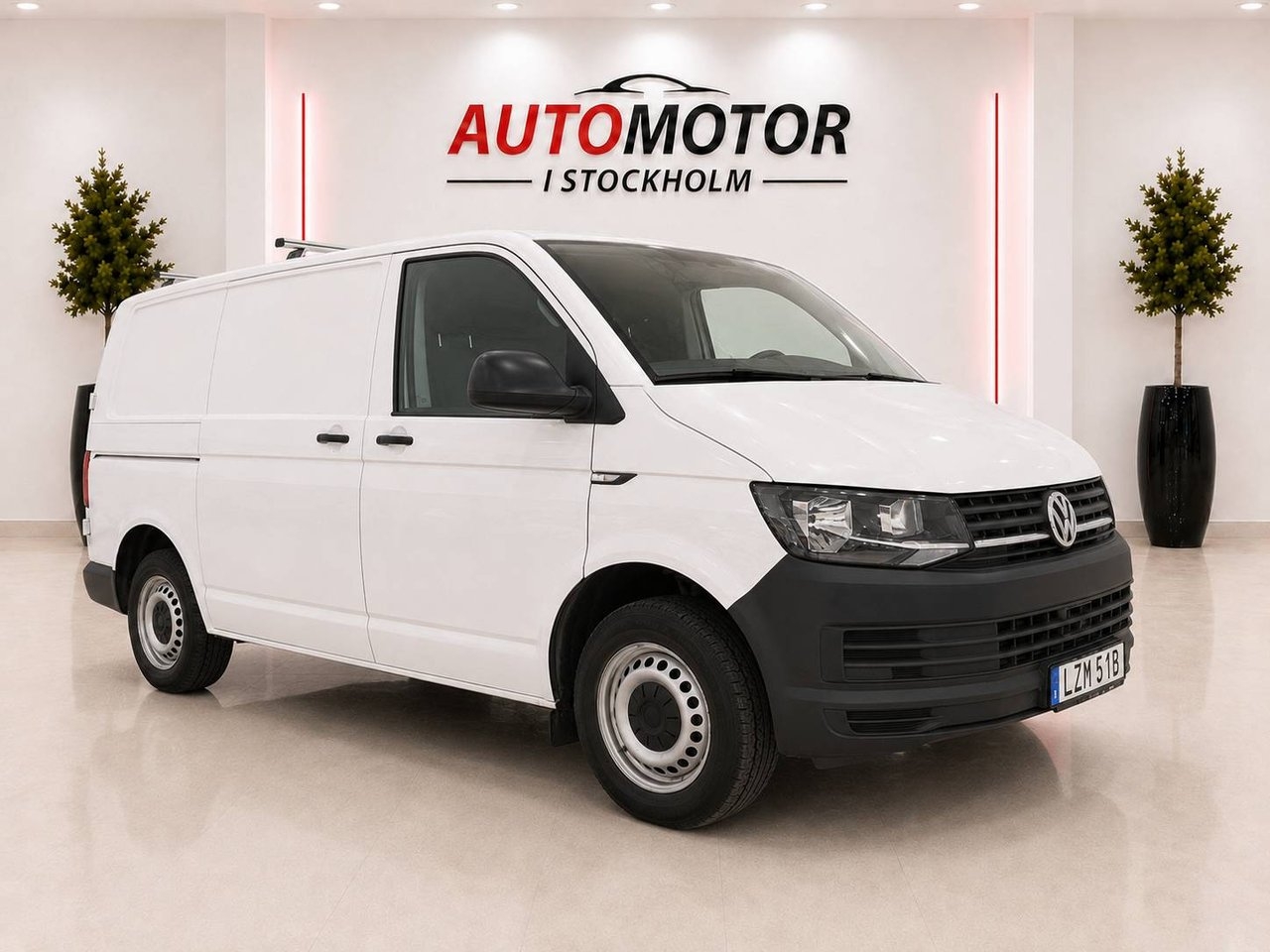 Volkswagen Transporter T28 2.0 TDI BMT 2019, bild 2/10