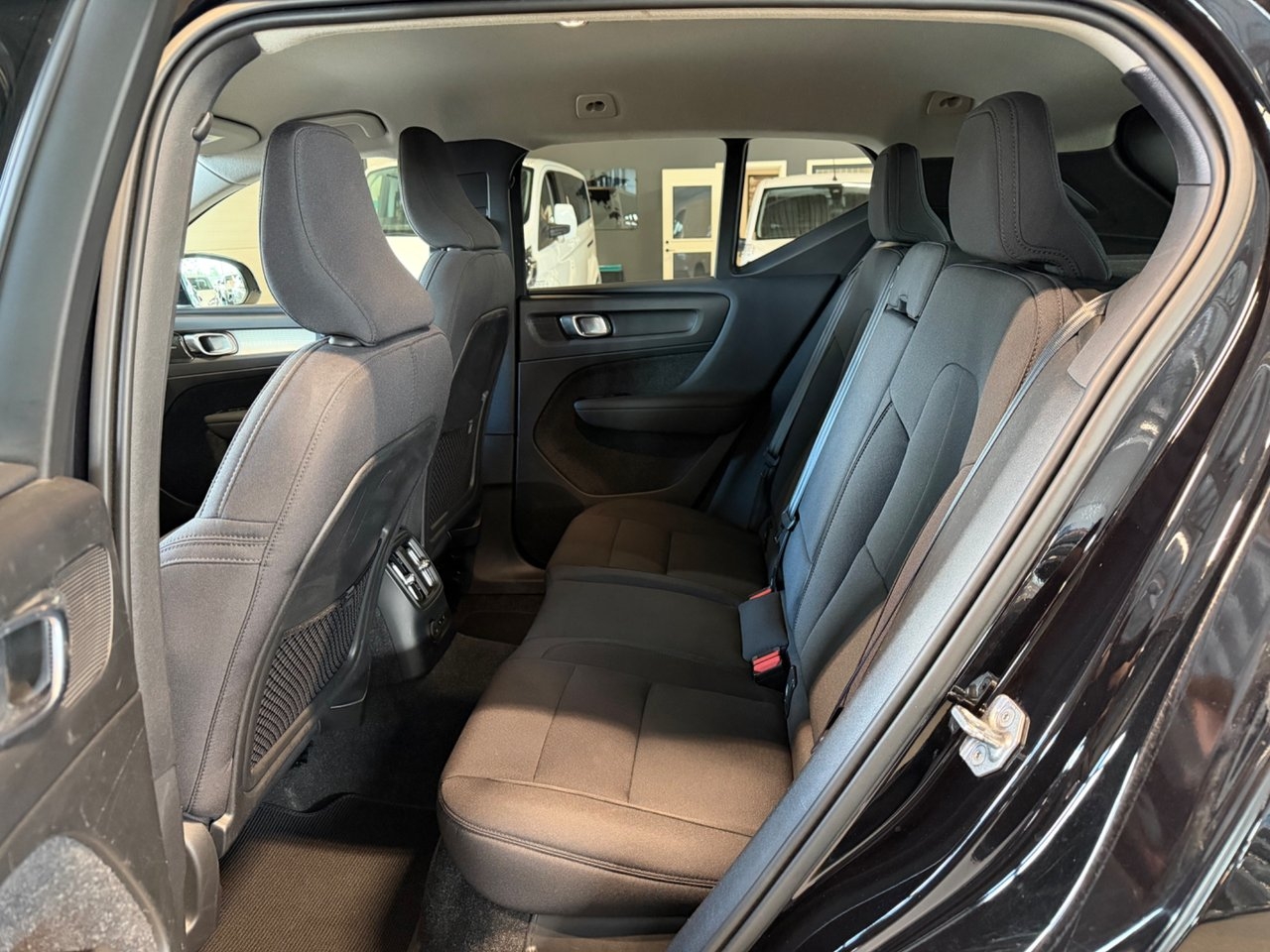 Volvo XC40 2021, kuva 6/10