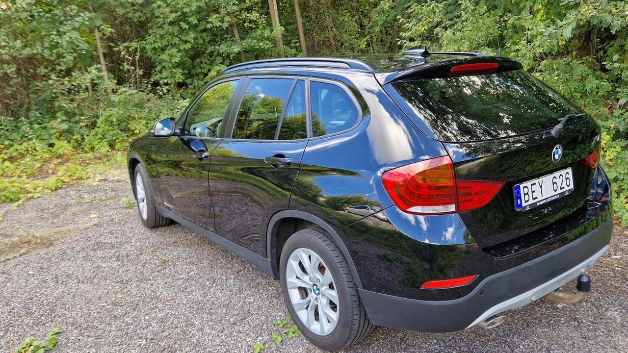 BMW X1 xDrive20d Steptronic Euro 5 2013, bild 3/10