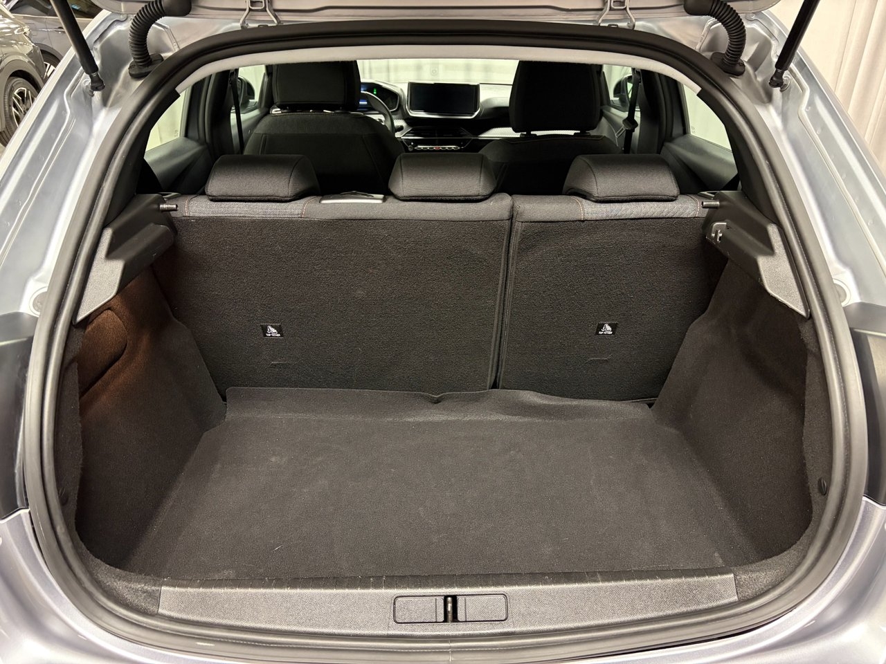 Peugeot 208 STYLE HYBRID AUT Inkl 2025, kuva 6/10