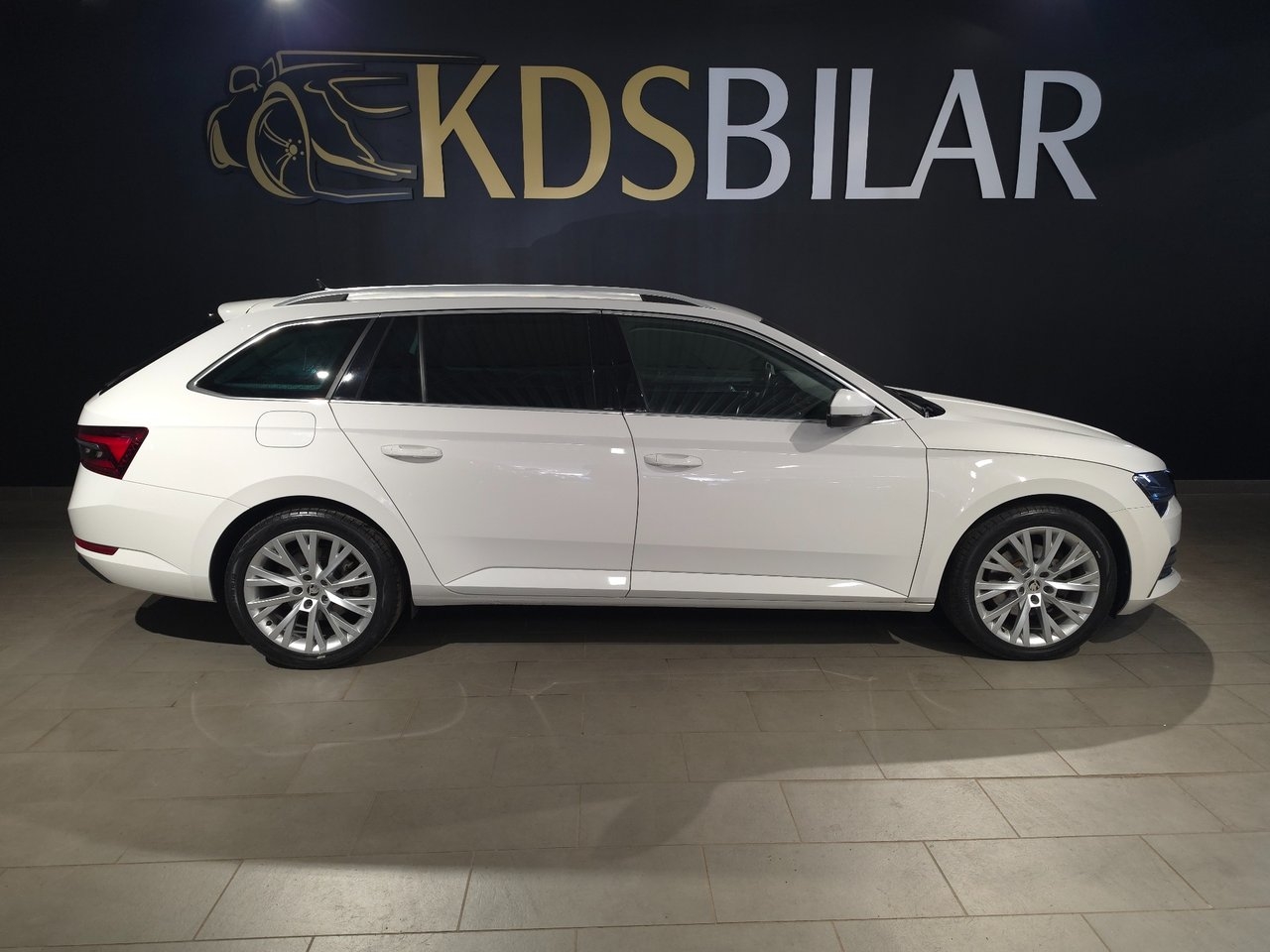 Skoda Superb 2020, bild 5/10