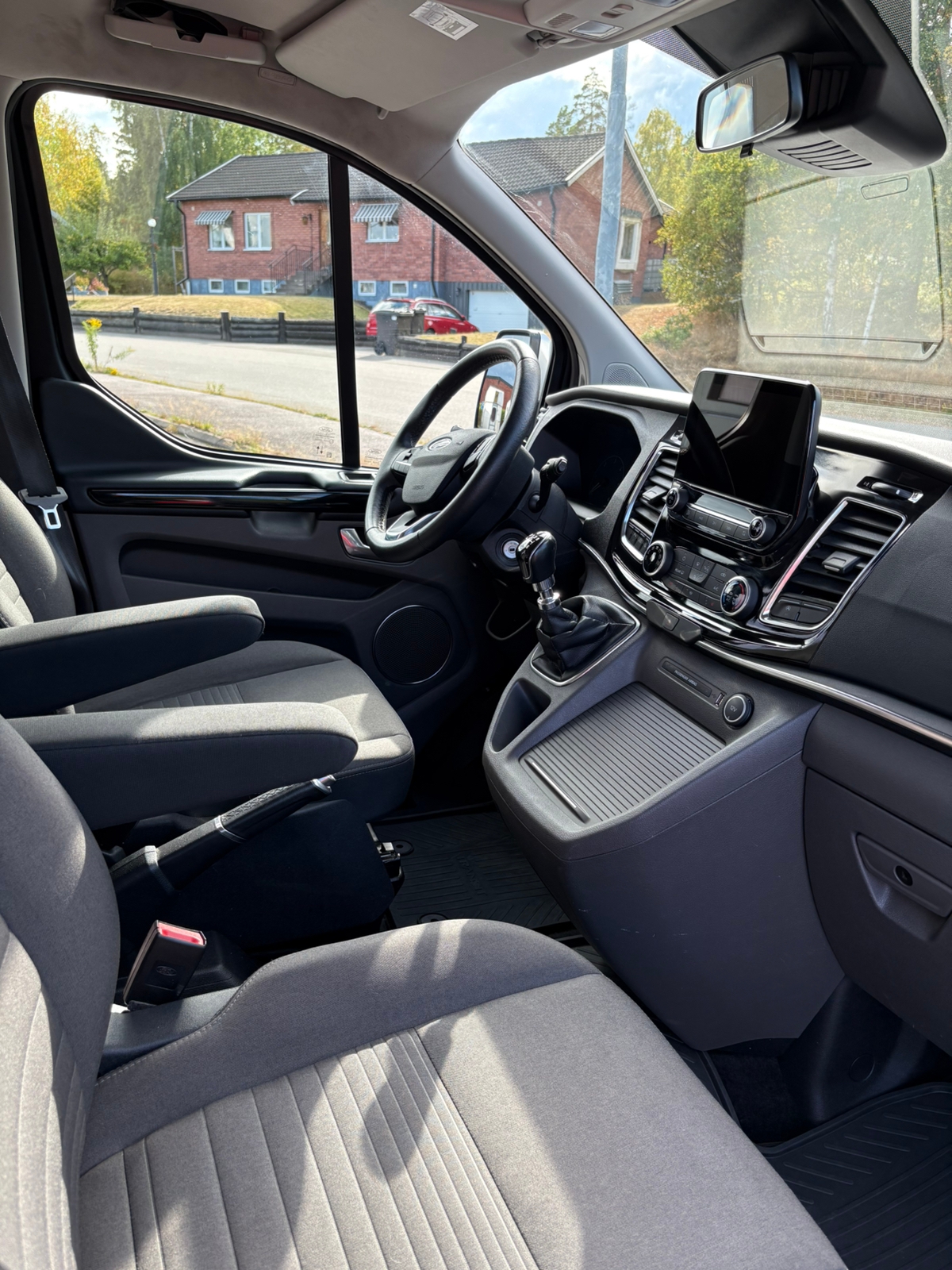 Ford Tourneo Custom 2021, bild 5/10