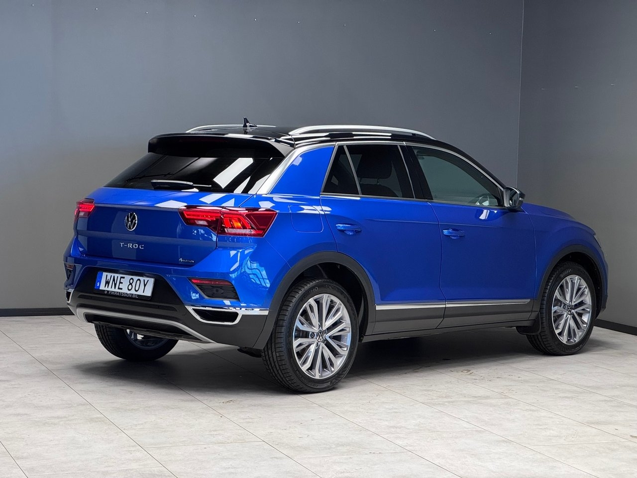 Volkswagen T-Roc 2022, photo 2/10