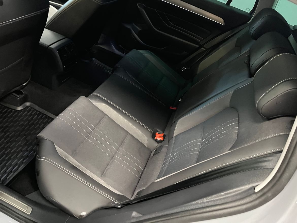 Volkswagen Passat 2023, bild 5/10