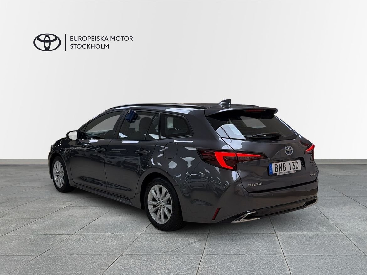 Toyota Corolla 2025, bild 2/13