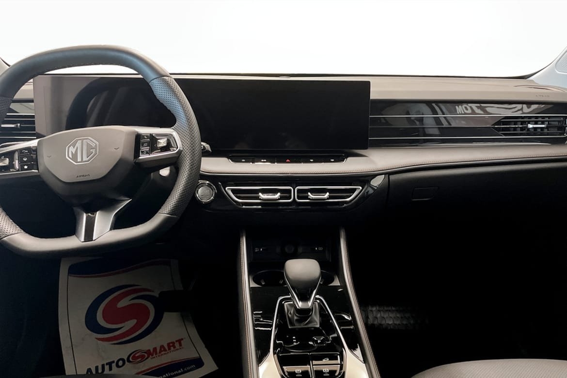 MG HS Luxury PHEV 1.5T 307hk 2024, bild 6/9