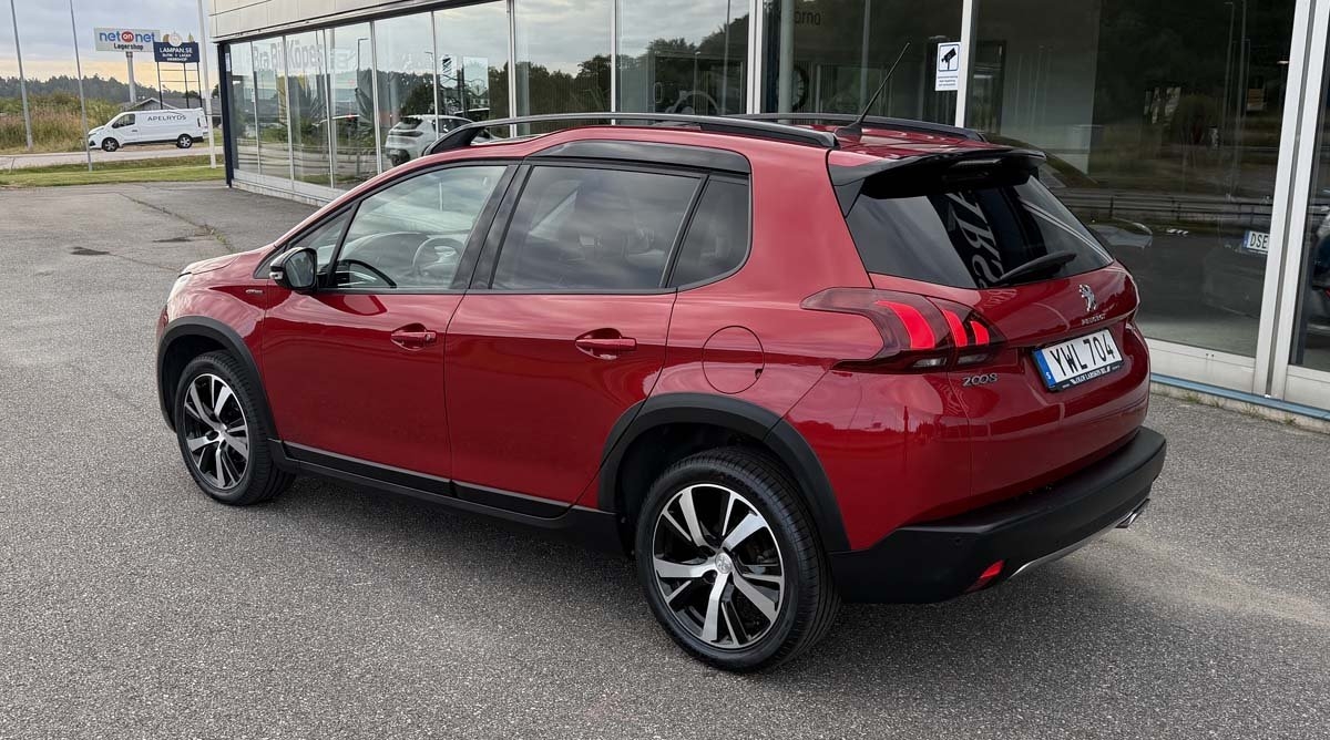 Peugeot 2008 1.2 PureTech 110 AUT 2019, bild 5/8