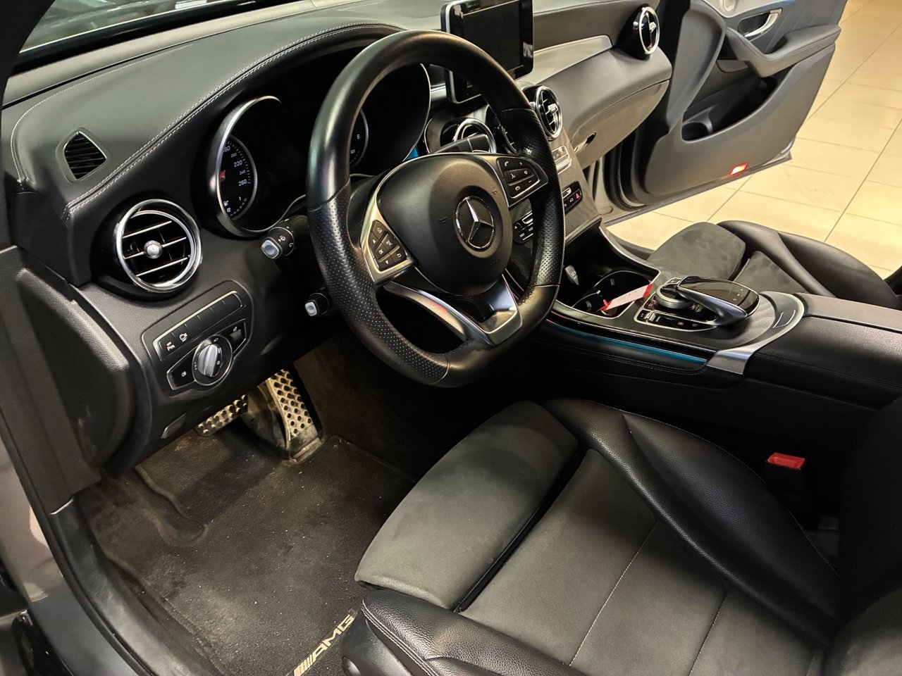 Mercedes-Benz GLC 2019, kuva 7/10