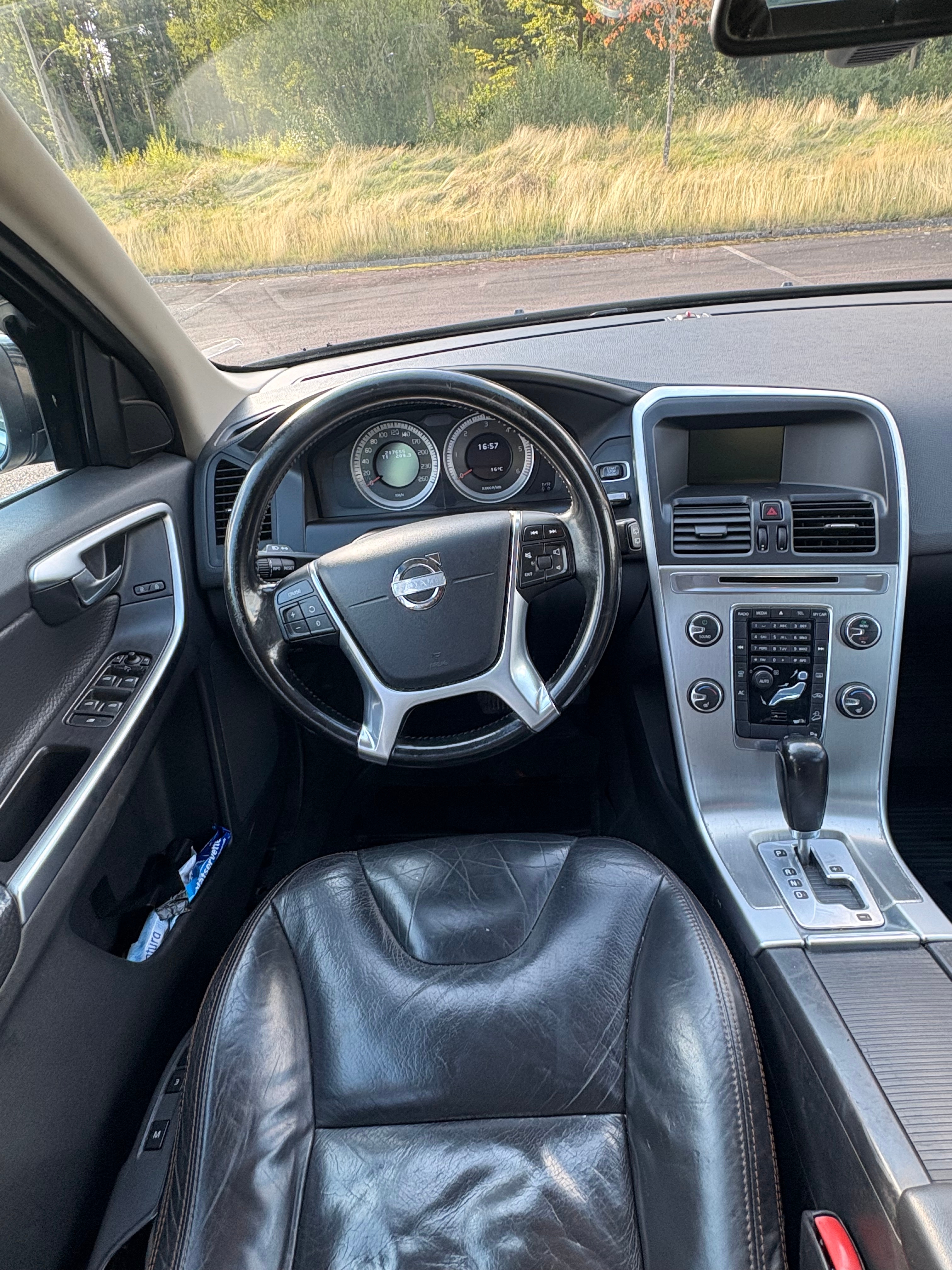 Volvo XC60 D3 AWD Geartronic 2011, kuva 7/7