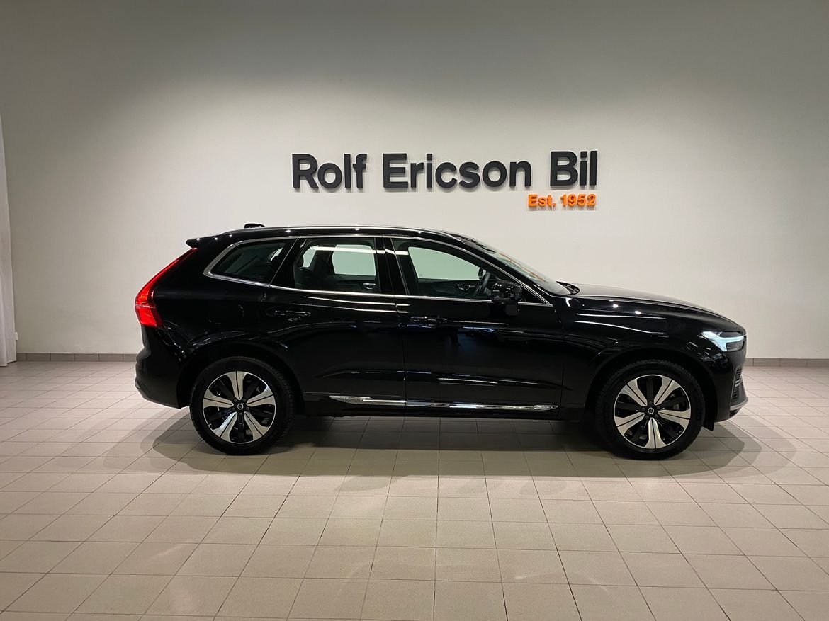 Volvo XC60 Recharge T6 Plus Bright 2023, photo 2/10