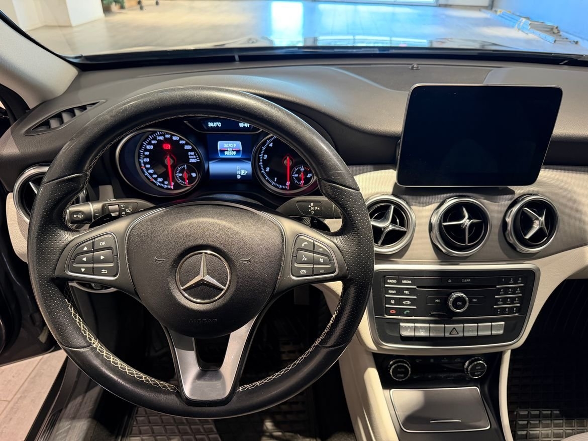 Mercedes-Benz GLA 2018, bild 7/10