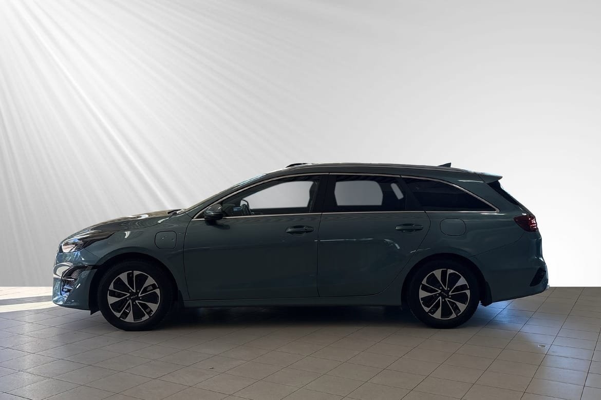 Kia Ceed Sportswagon Plug-in Hybrid 2023, bild 2/20
