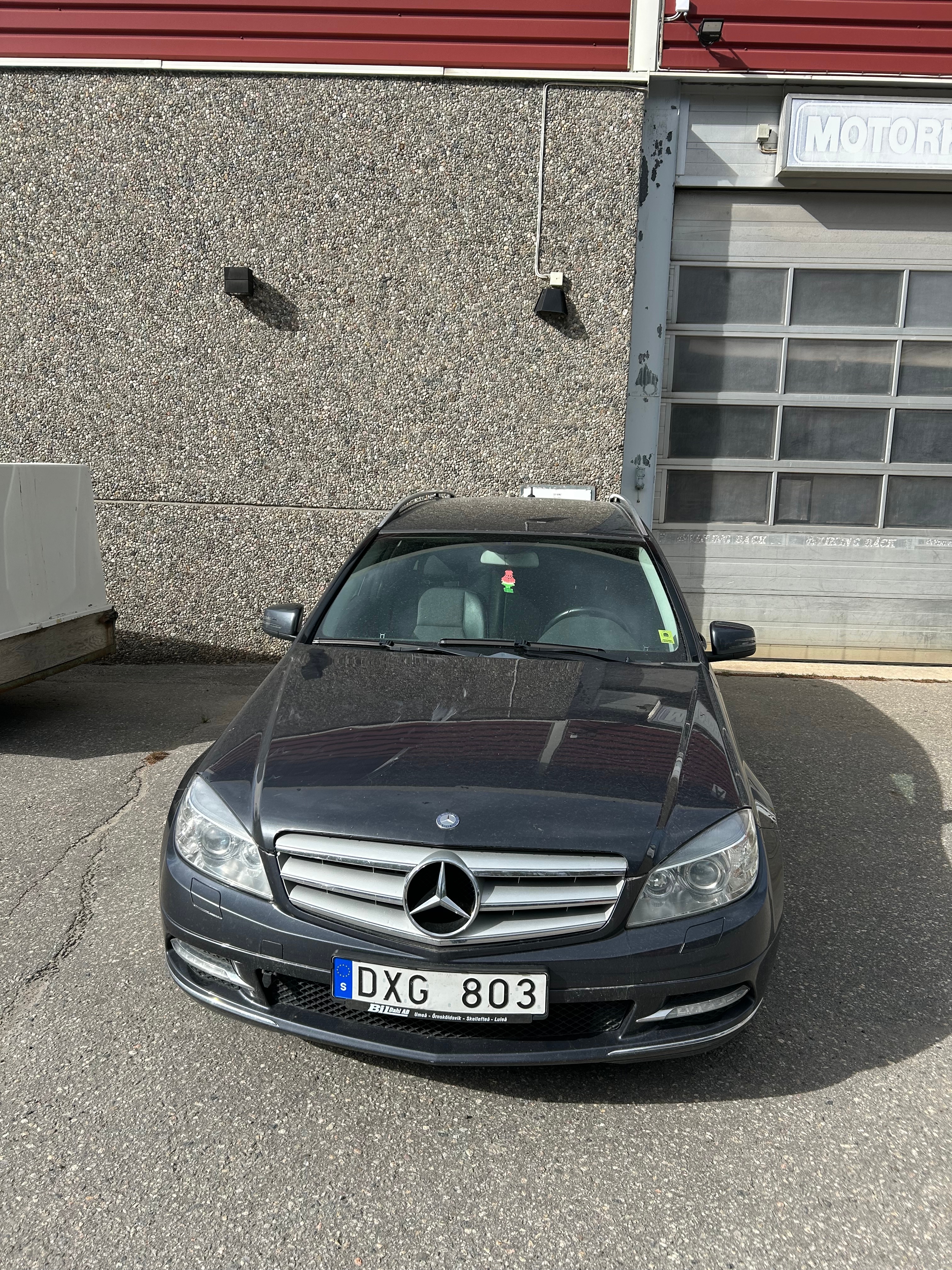 Mercedes-Benz C 2011, bild 2/3