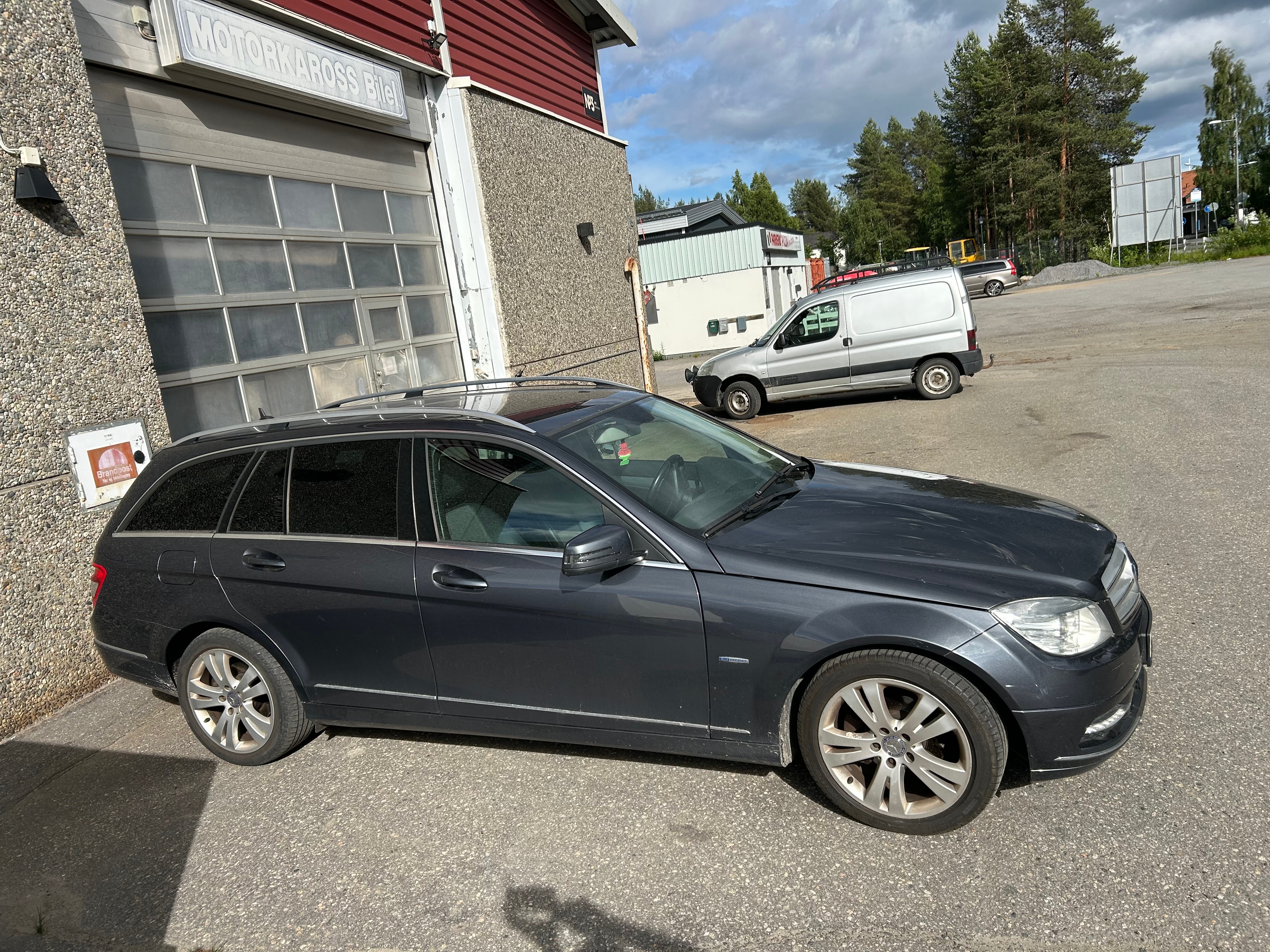 Mercedes-Benz C 2011, bild 3/3