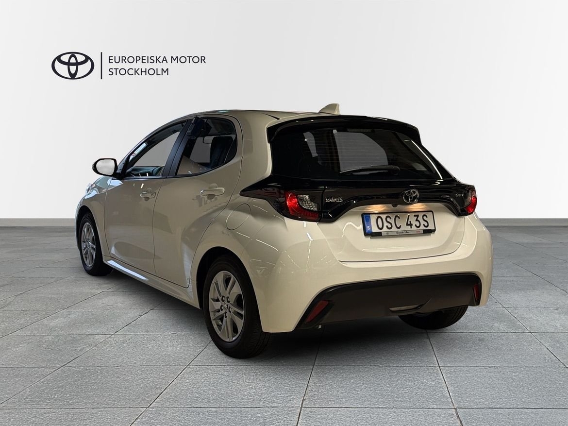 Toyota Yaris 2025, bild 2/12