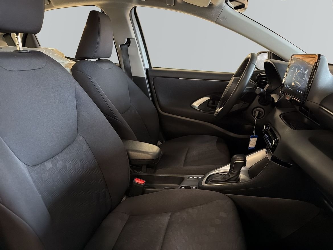 Toyota Yaris 2025, bild 6/12