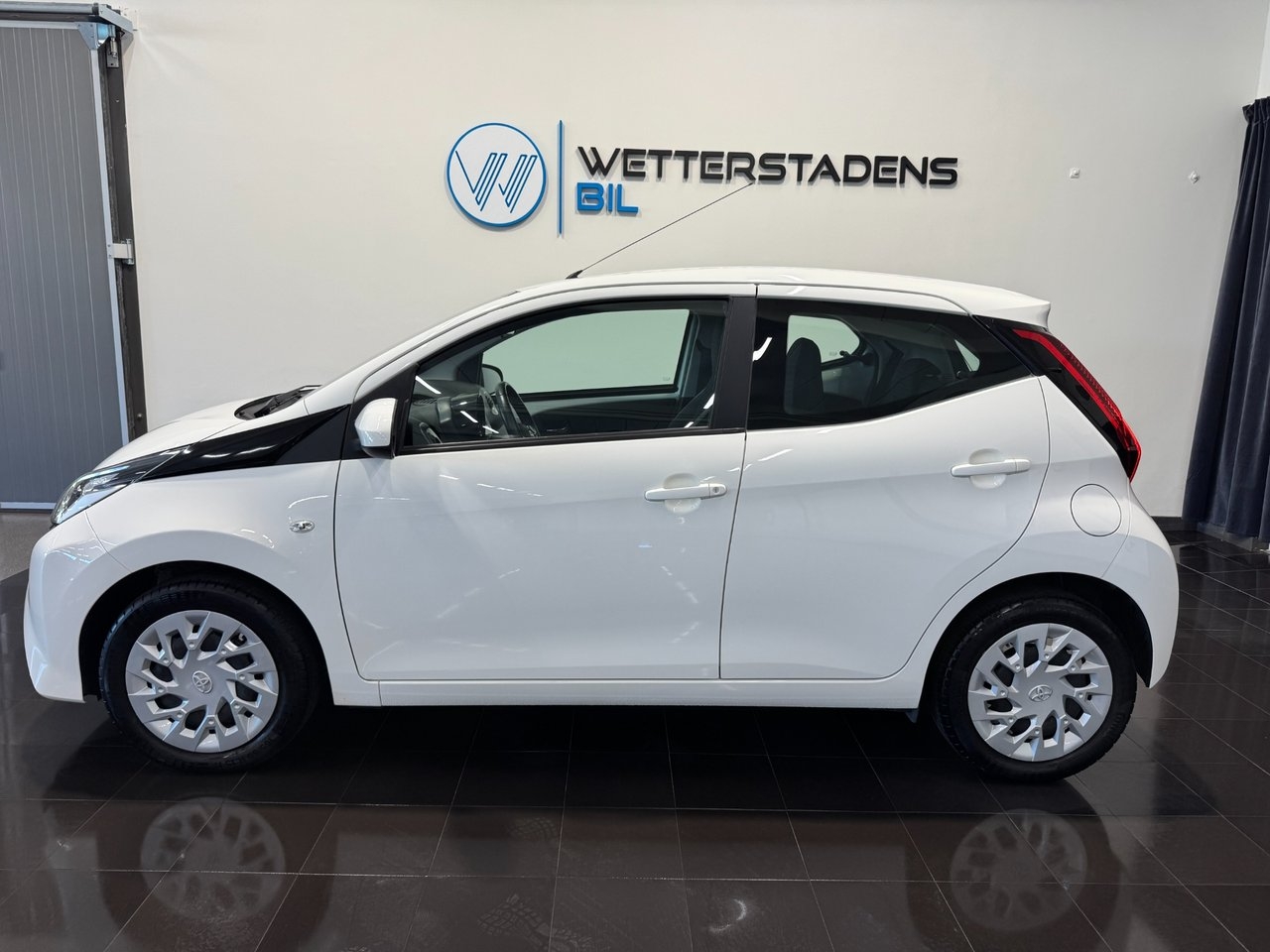 Toyota Aygo 5-dörrar 1.0 VVT-i X-PLAY 2019, bild 2/10