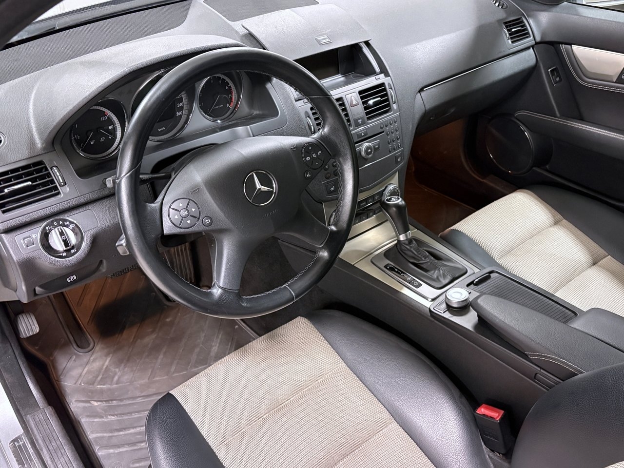 Mercedes-Benz C 2010, photo 7/10
