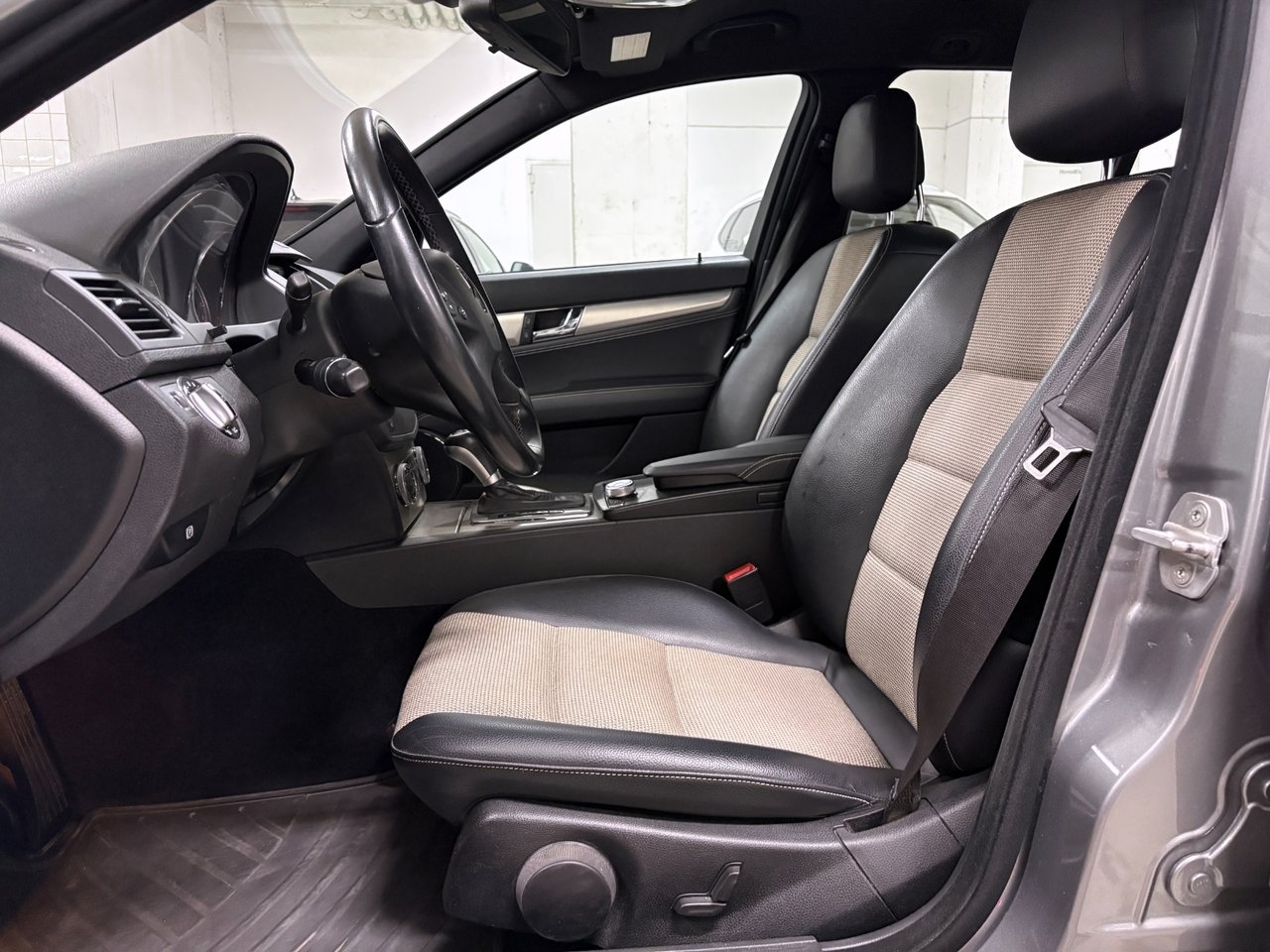 Mercedes-Benz C 2010, photo 5/10