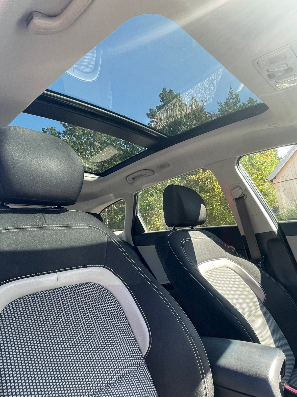 Kia Ceed 1.6 CRDi kombi Glastak 2015, bild 4/4