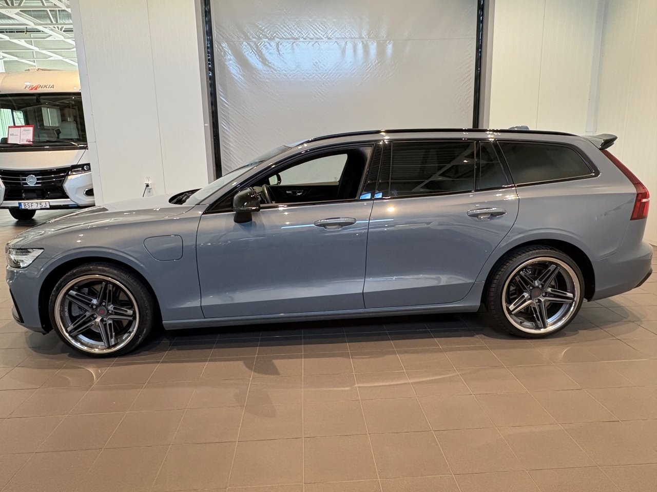 Volvo V60 2023, bild 4/10
