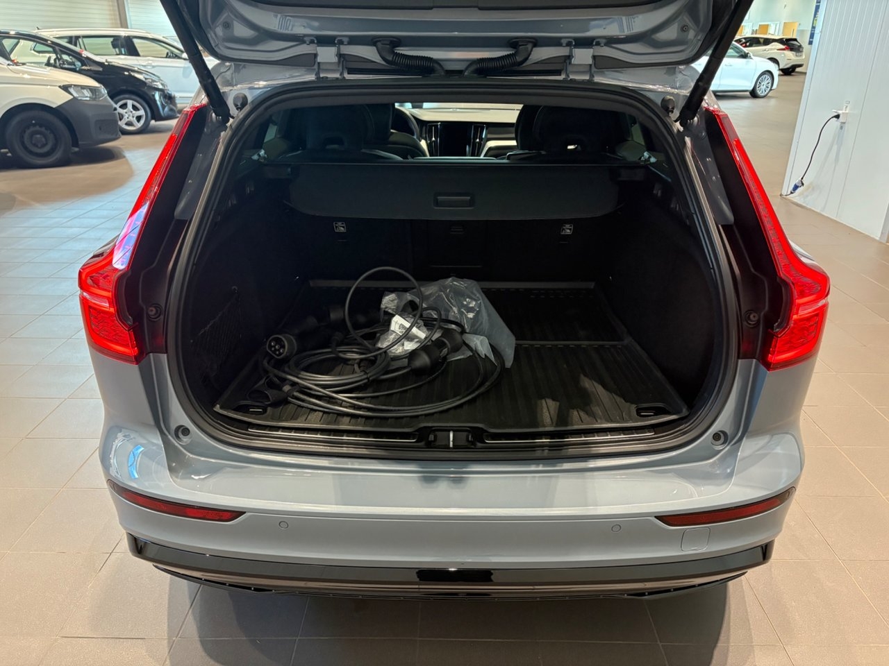 Volvo V60 2023, bild 7/10