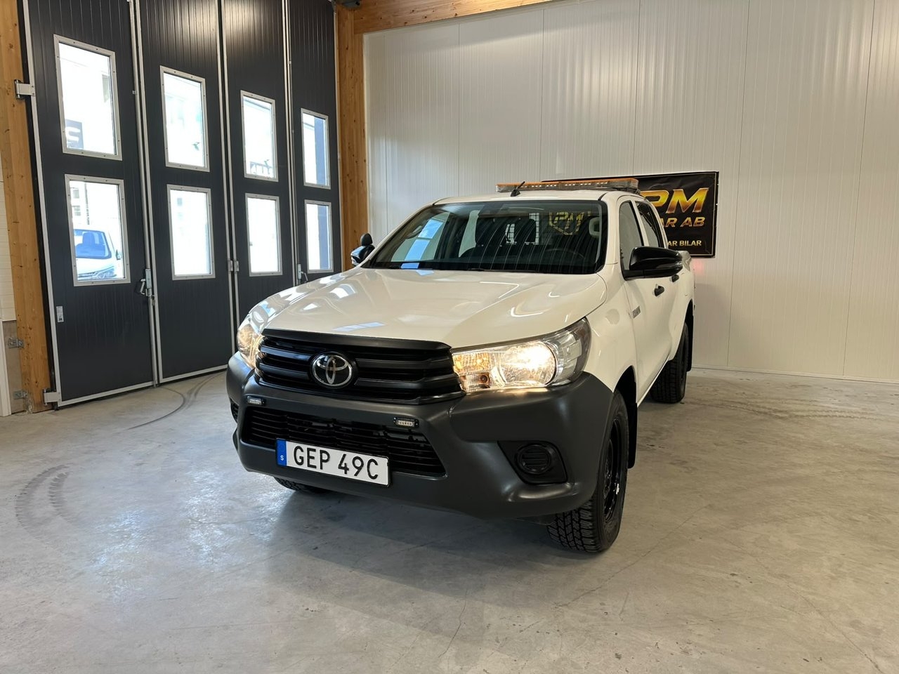 Toyota HiLux 2.4 D 4WD 2021, bild 2/20