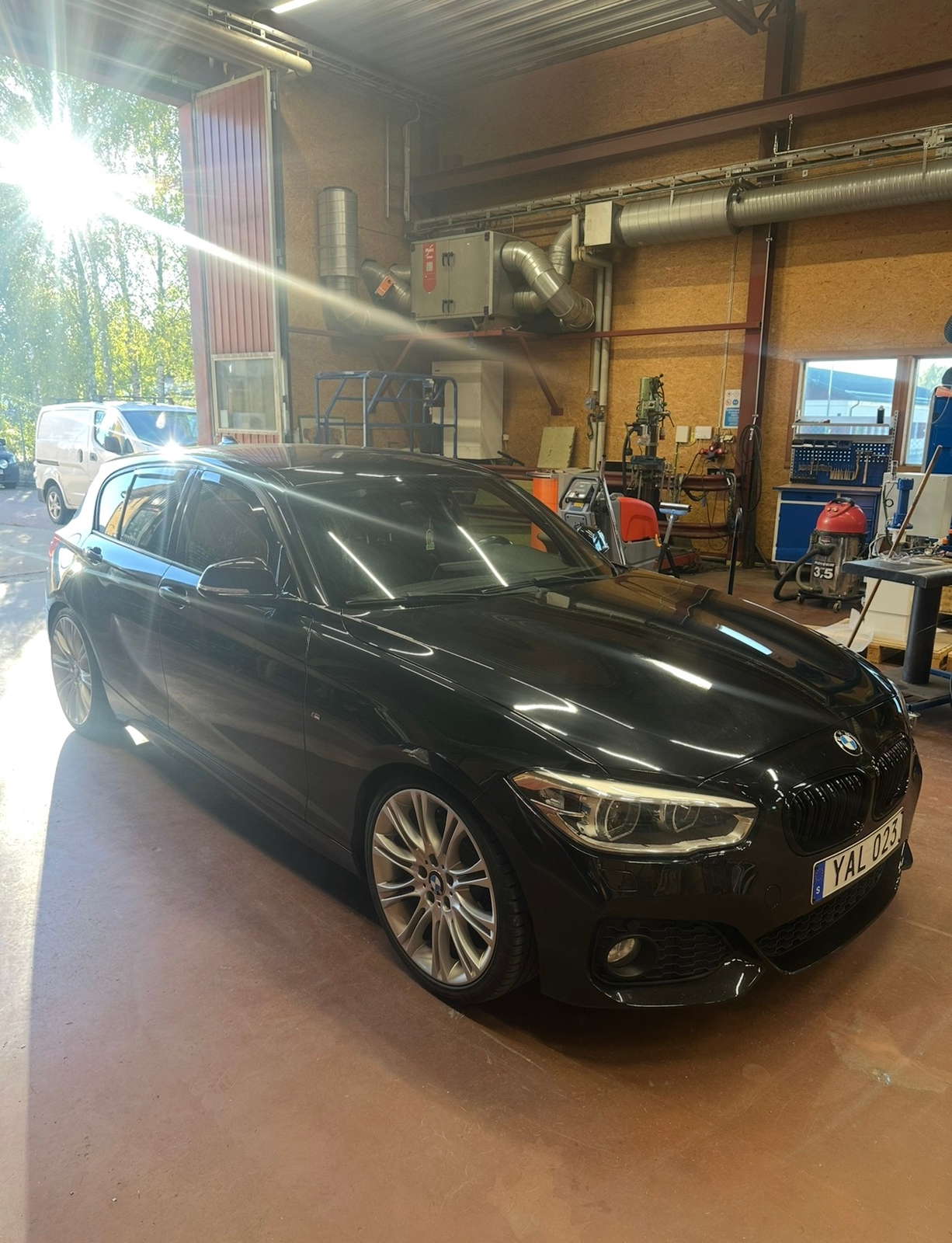 BMW 118 2016, bild 3/6